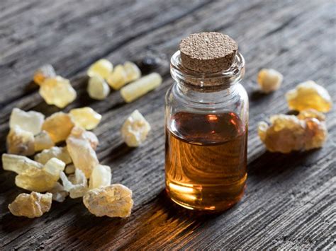 5 Benefits and Uses of Frankincense — and 6 Myths